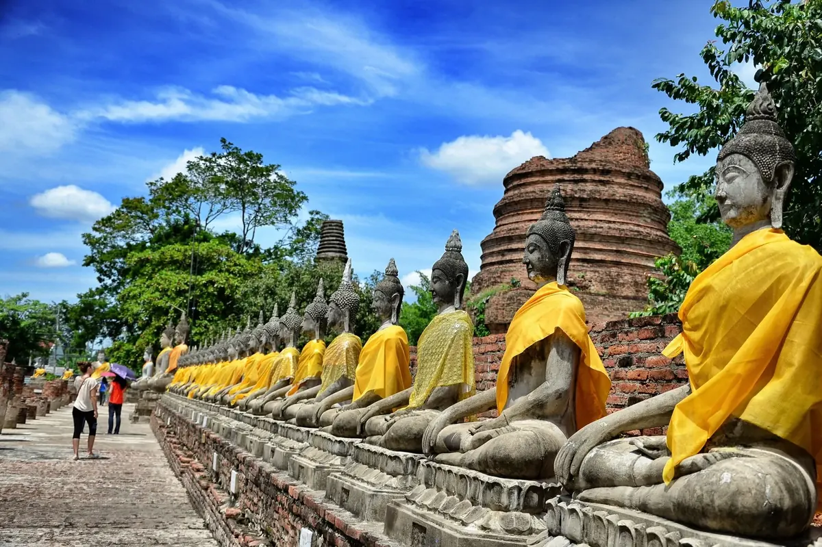 Riverside Temple Rows