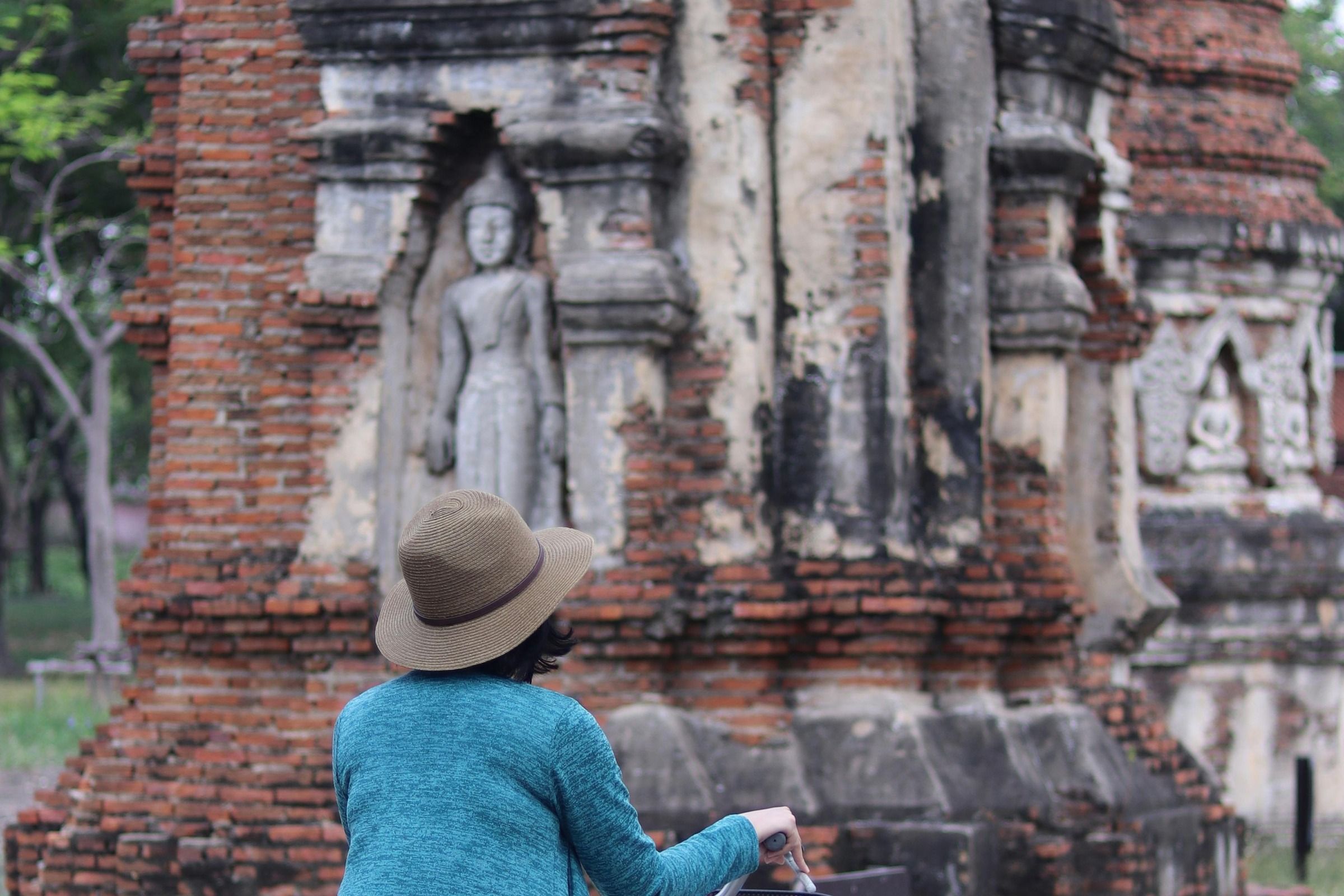 Cycling the Ruins